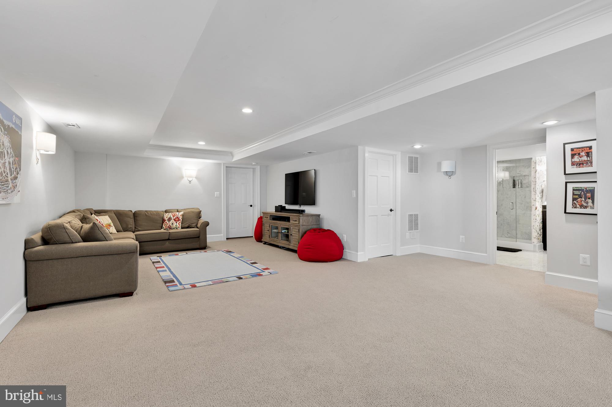 BRADLEY HILLS GROVE - Residential