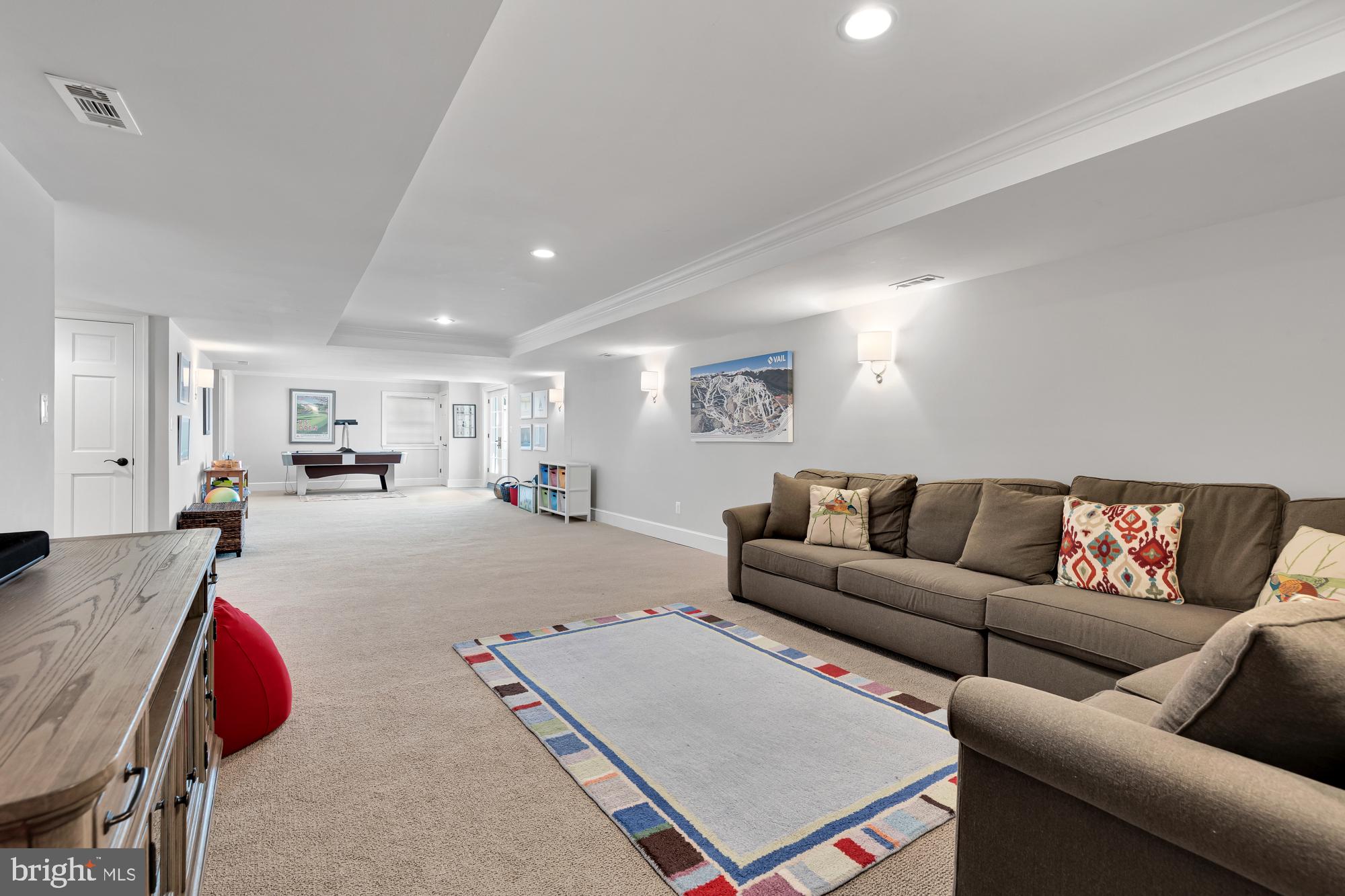 BRADLEY HILLS GROVE - Residential