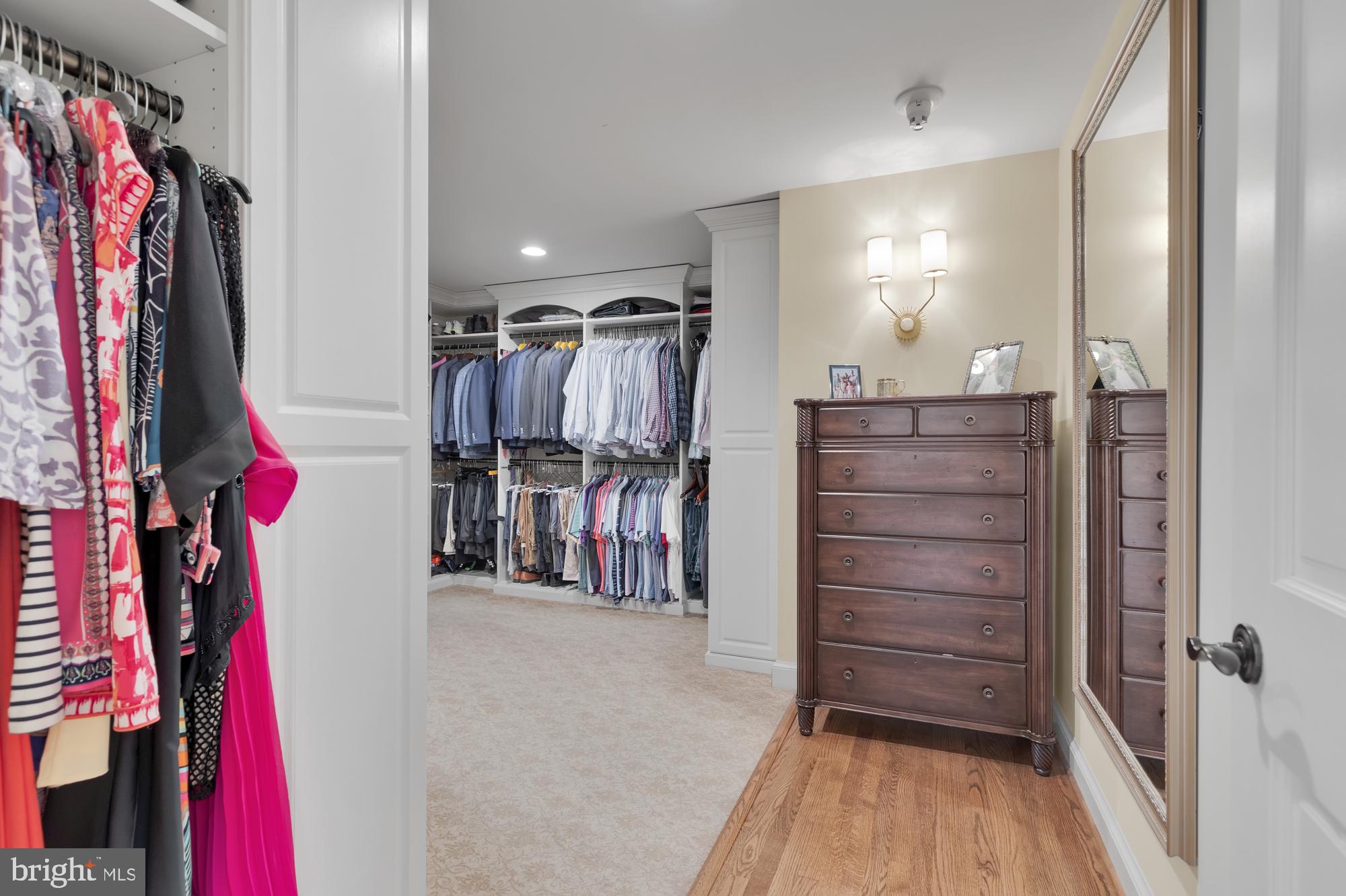 BRADLEY HILLS GROVE - Residential