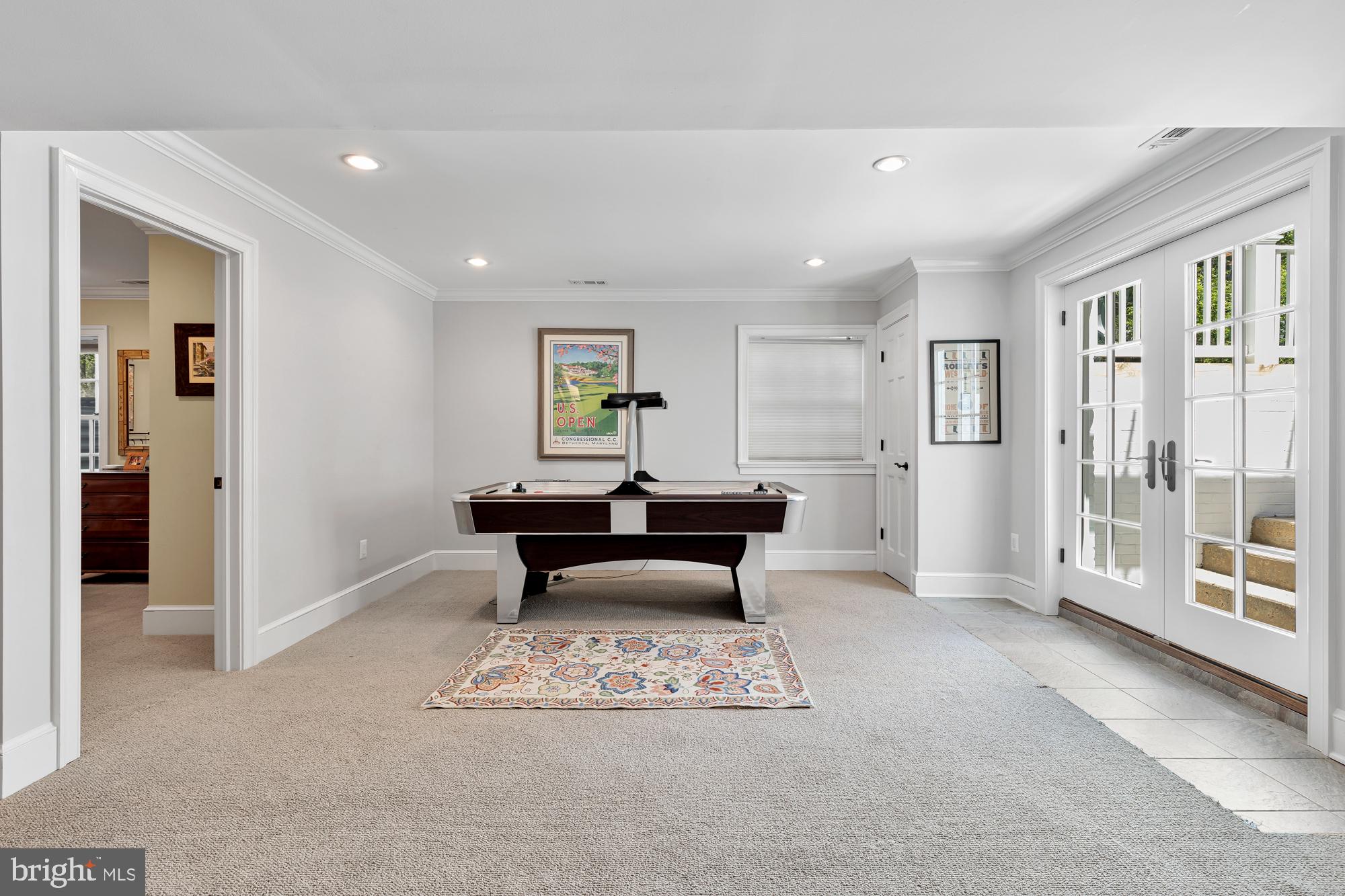 BRADLEY HILLS GROVE - Residential