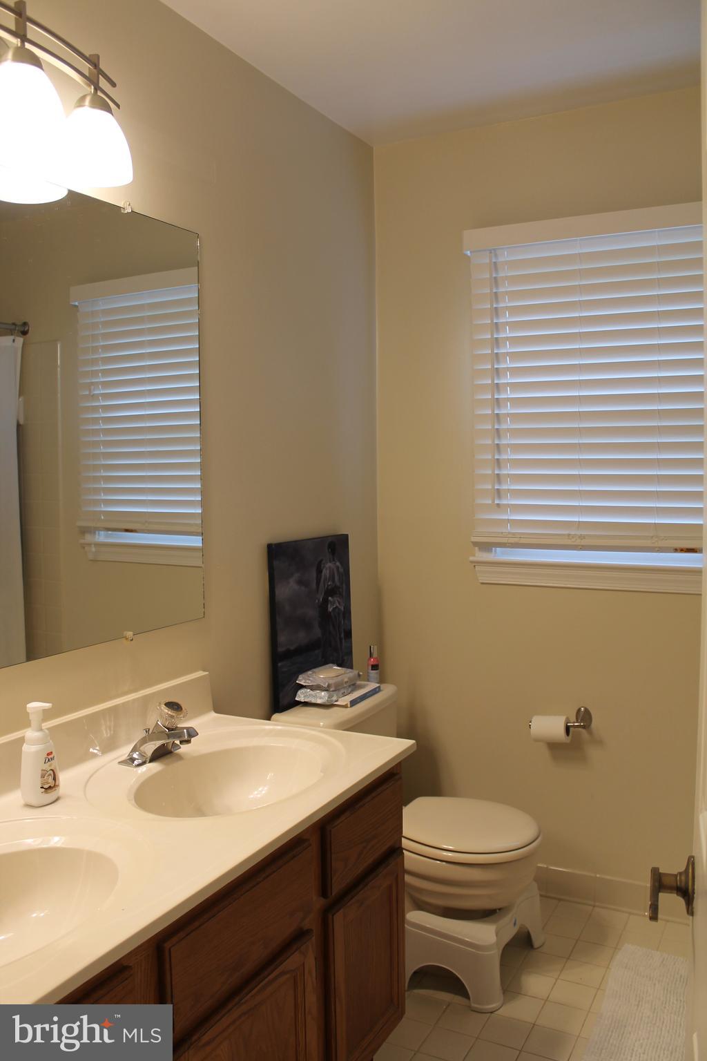 BRADLEY FARM - Residential Lease