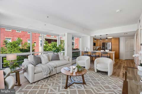 Condo For Sale - 1034 Spruce Street #401<br/> PHILADELPHIA, PA 19107
