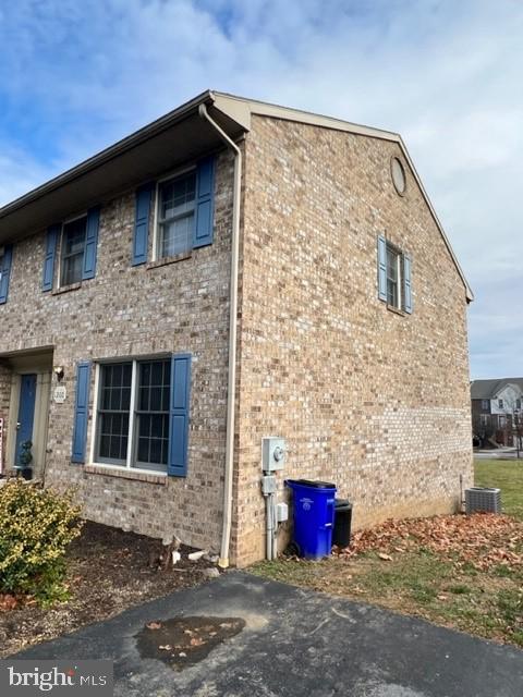 NORTH GATE TOWNE HOMES - Residential Lease