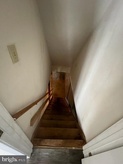 NORTH GATE TOWNE HOMES - Residential Lease