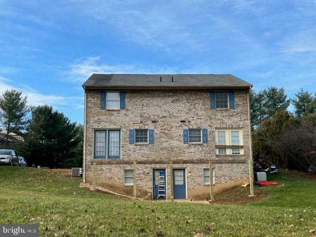 NORTH GATE TOWNE HOMES - Residential Lease