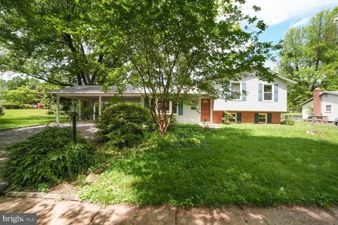 910 Lincoln Street, Rockville, MD MLS: MDMC2180356