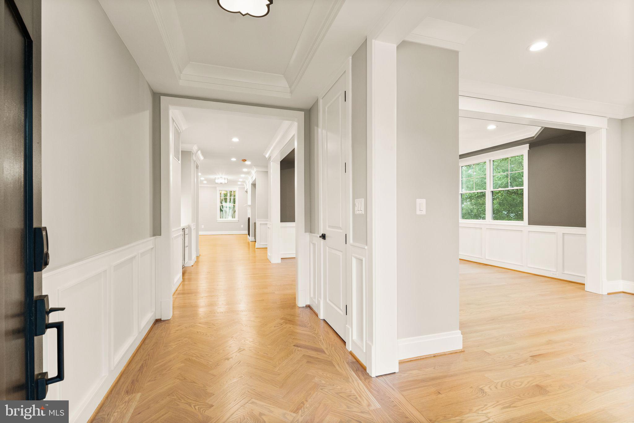 VIENNA WOODS - Residential