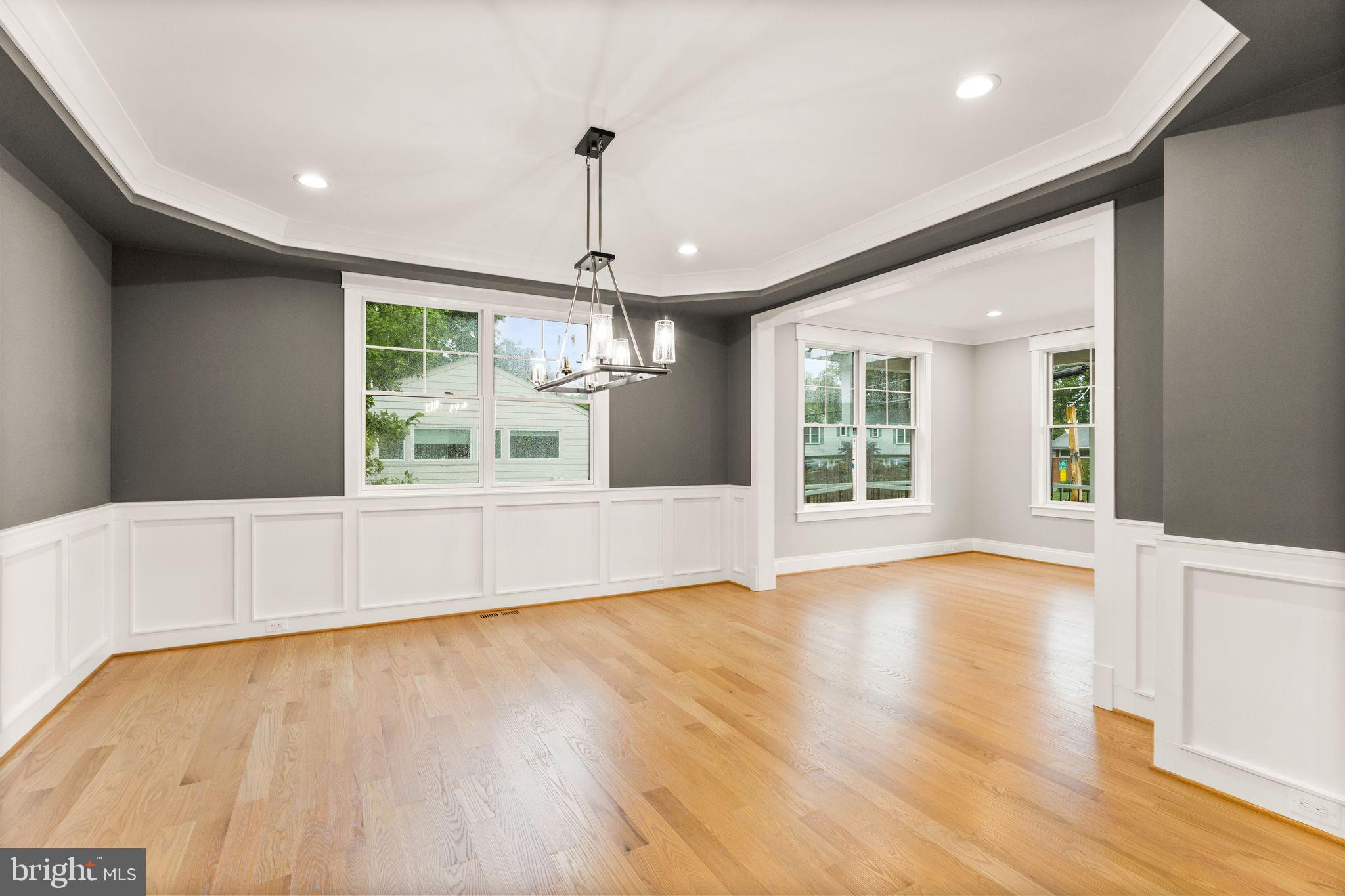 VIENNA WOODS - Residential