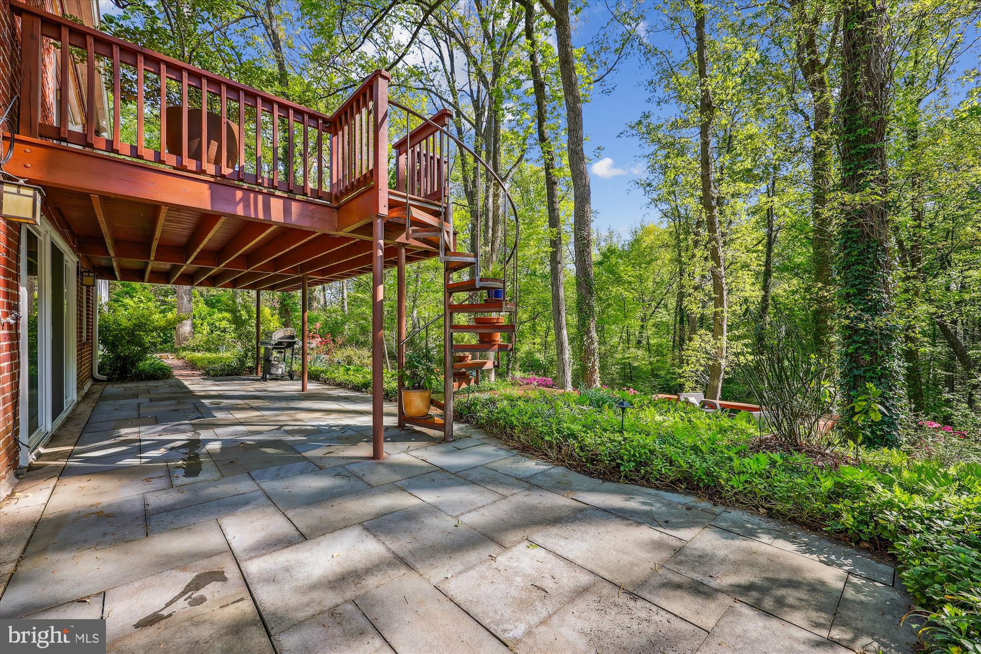 HILLANDALE - Residential