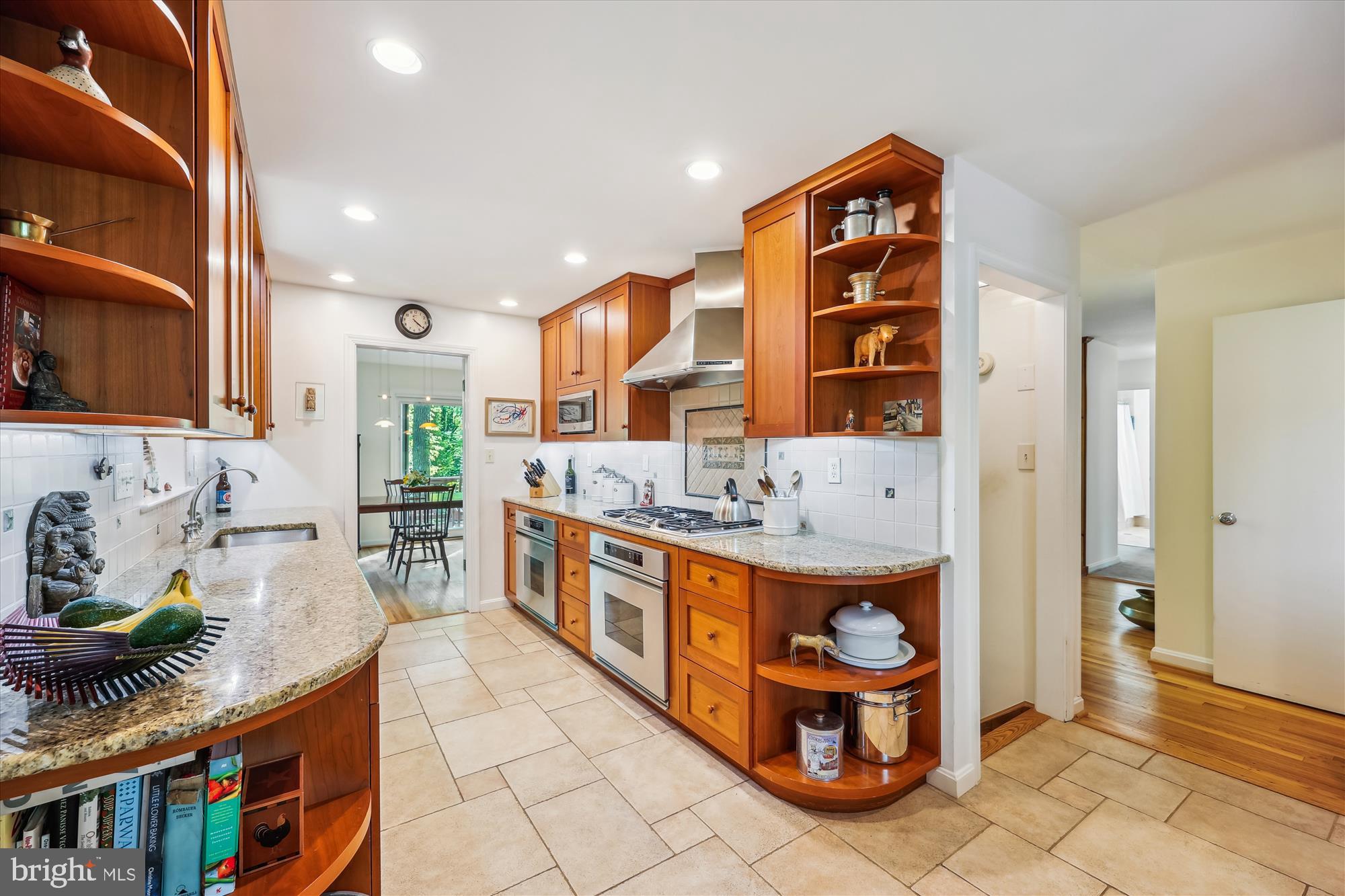 HILLANDALE - Residential