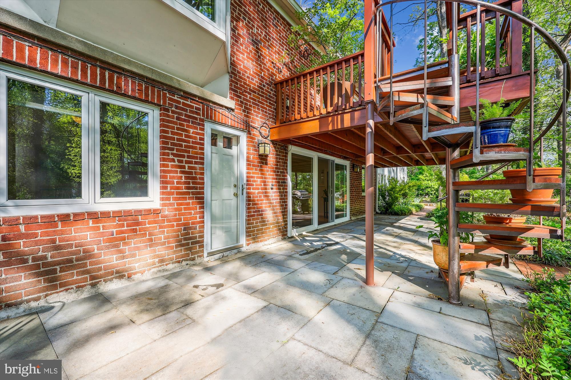 HILLANDALE - Residential