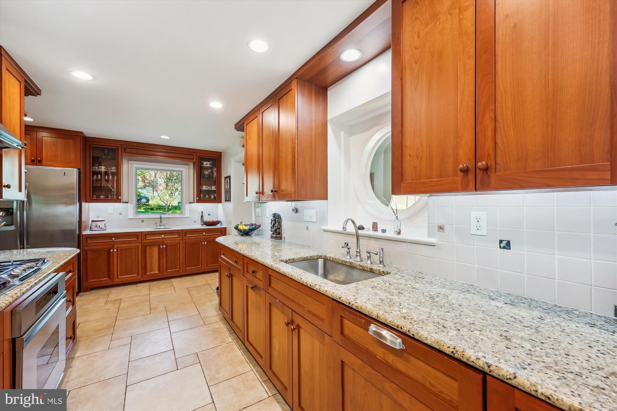 HILLANDALE - Residential