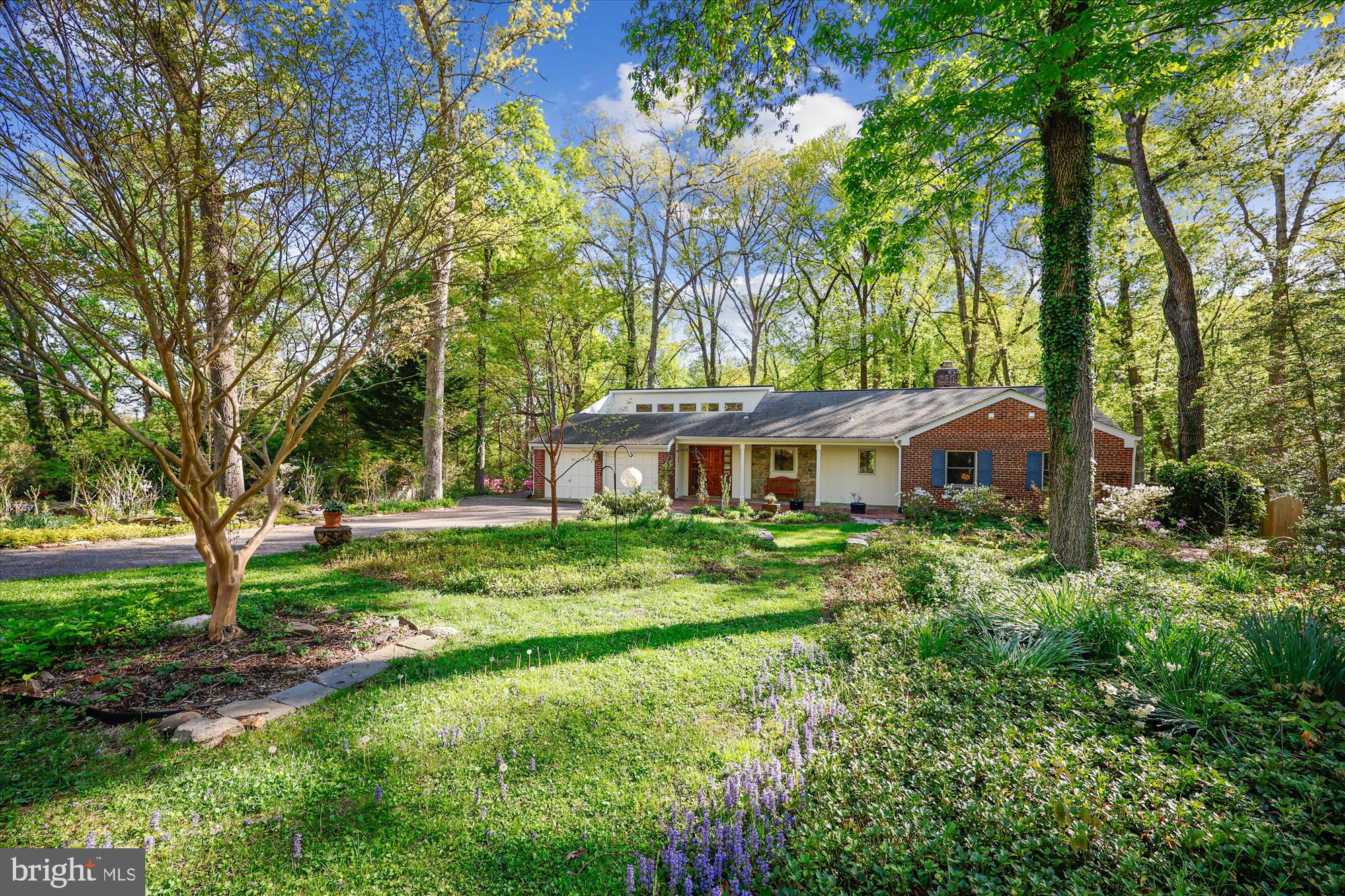 HILLANDALE - Residential