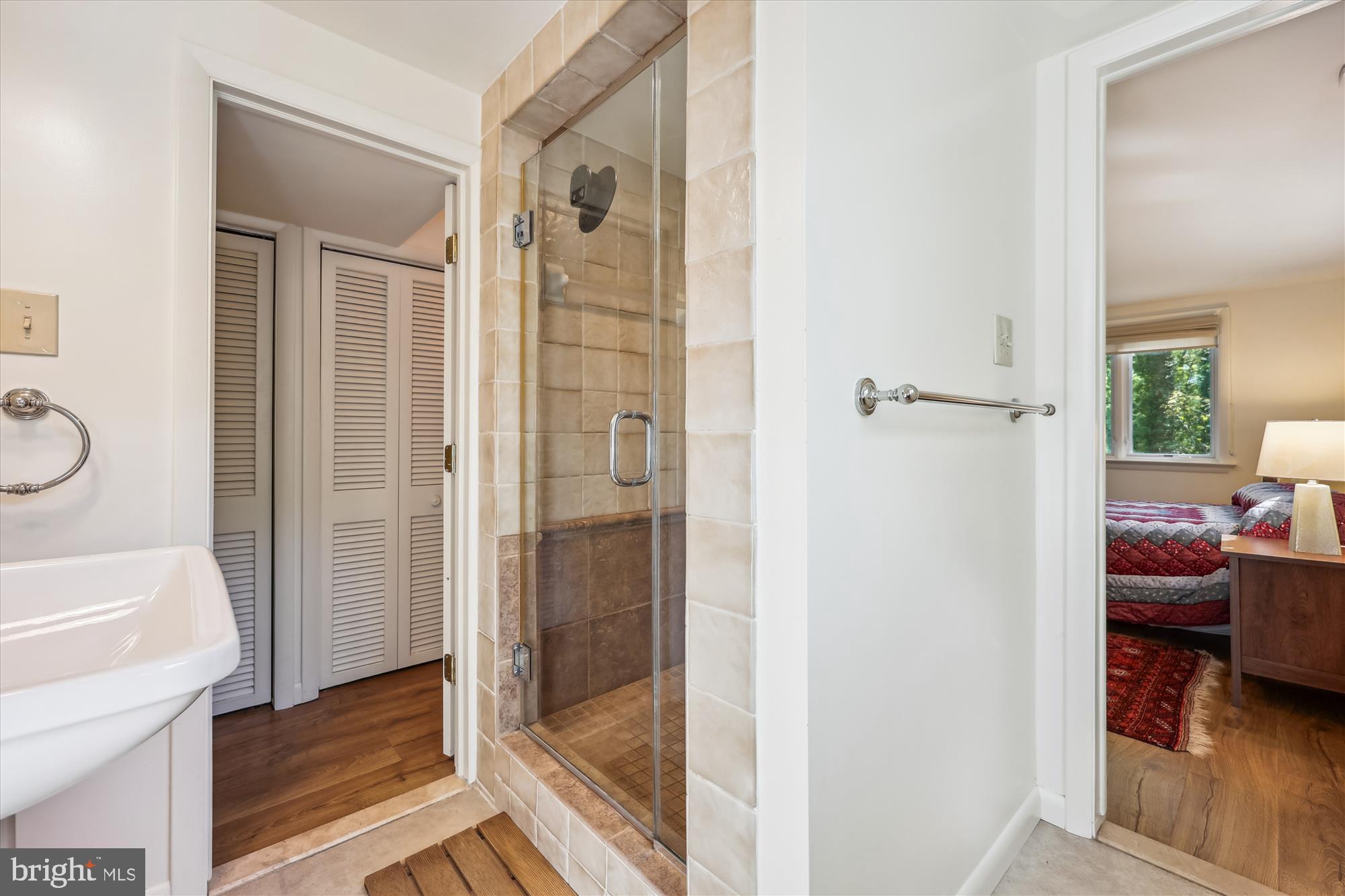 HILLANDALE - Residential