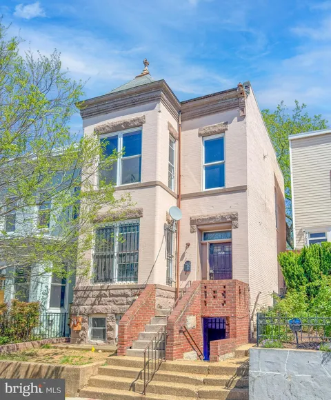 MLS: DCDC2257436