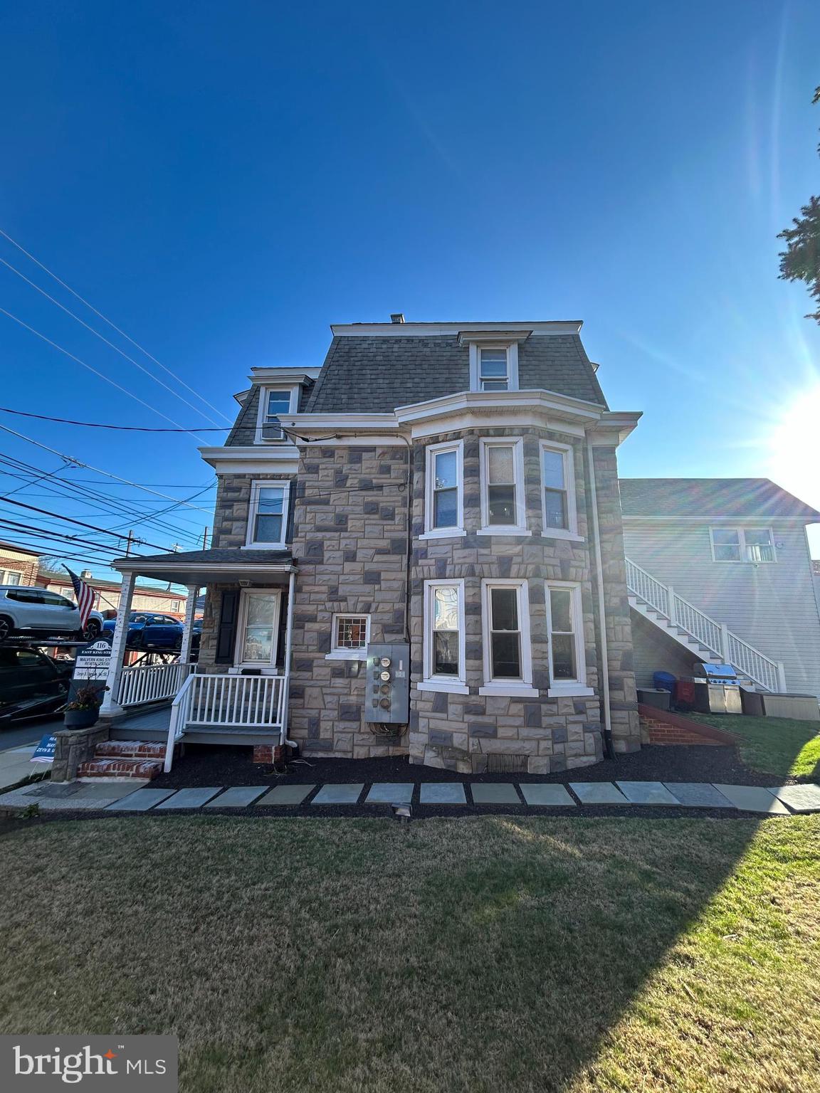 116 E KING STREET