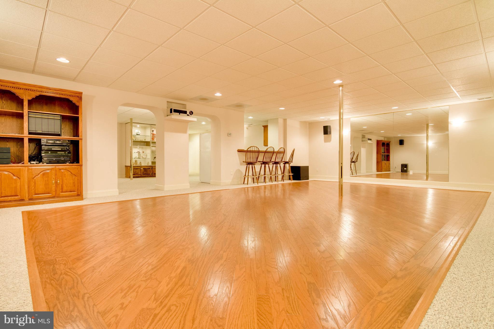 TODD LAKES - Residential