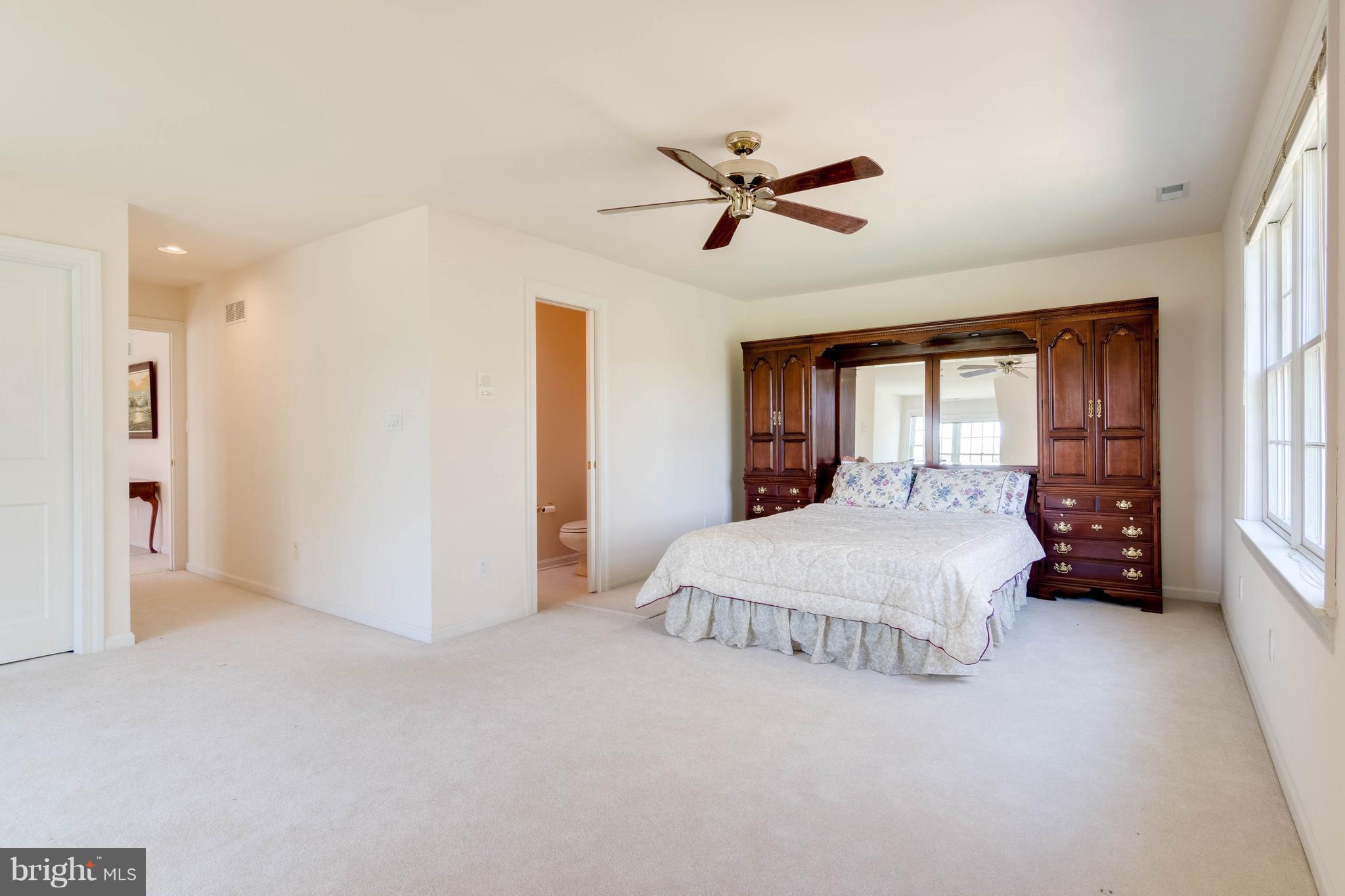 TODD LAKES - Residential