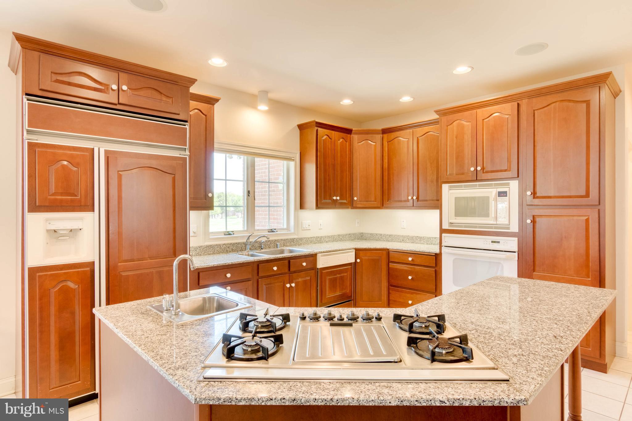 TODD LAKES - Residential