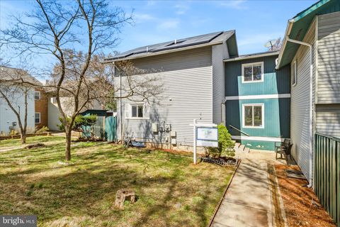 4 STEVEN COURT 227 GAITHERSBURG MD 20877