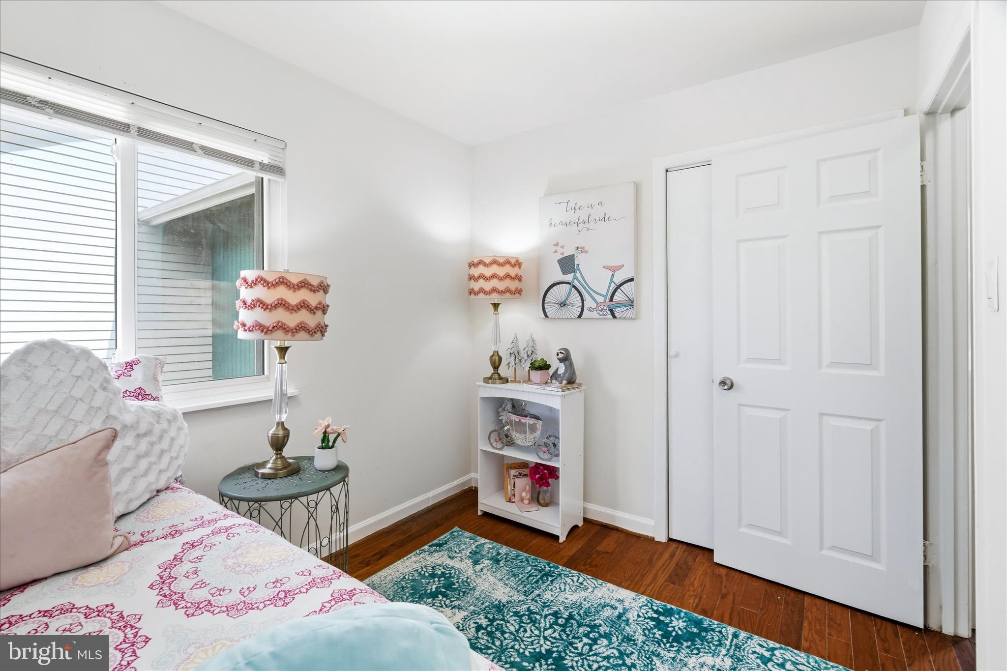 NEWPORT ESTATES - Residential