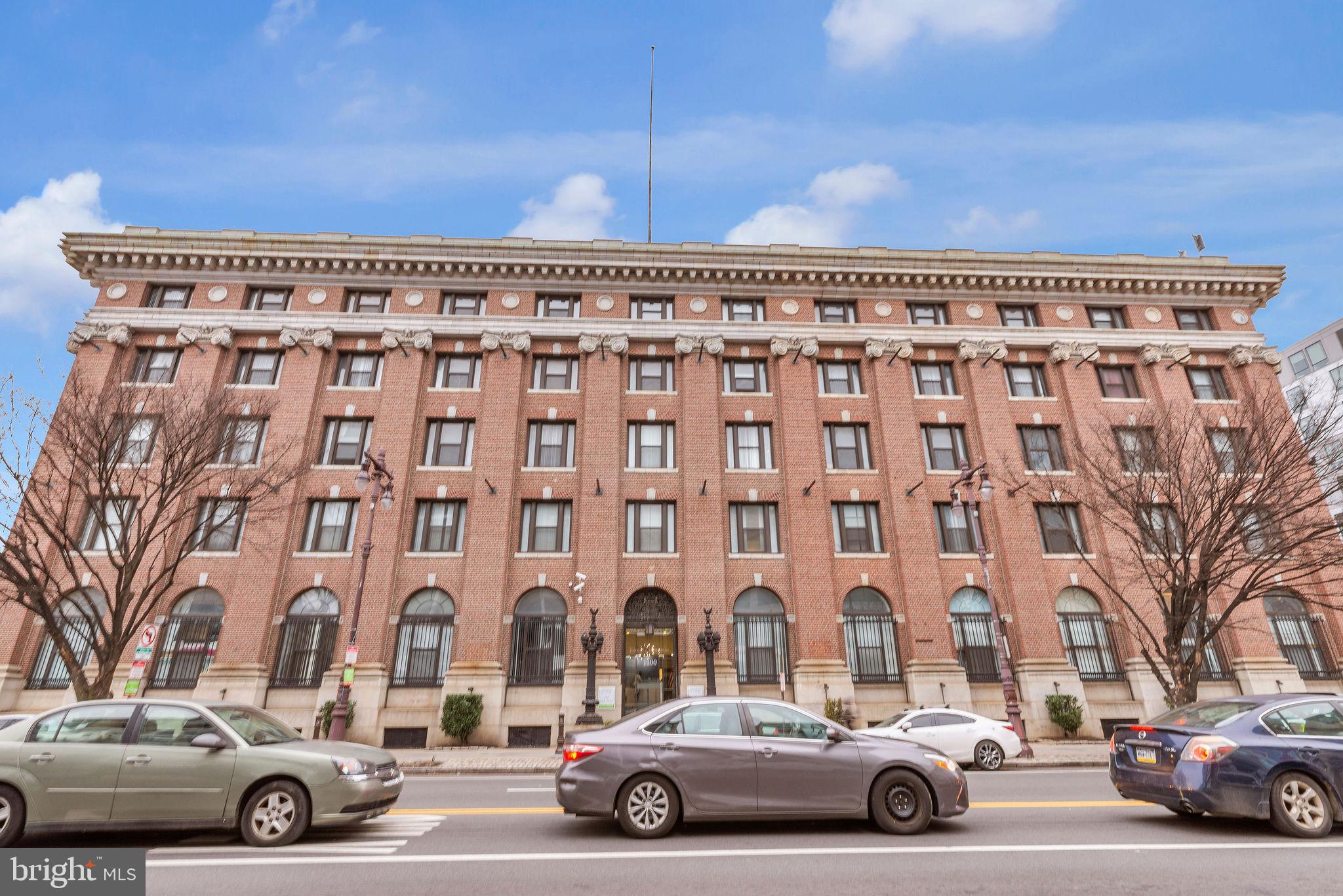 AVENUE OF THE ARTS - Residential