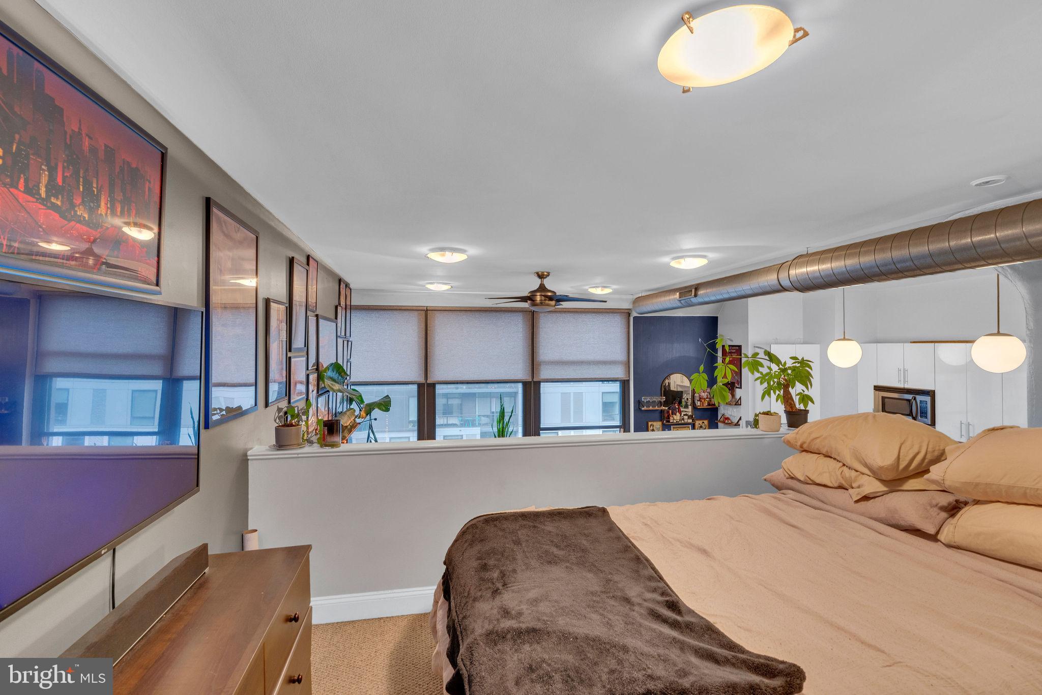 AVENUE OF THE ARTS - Residential