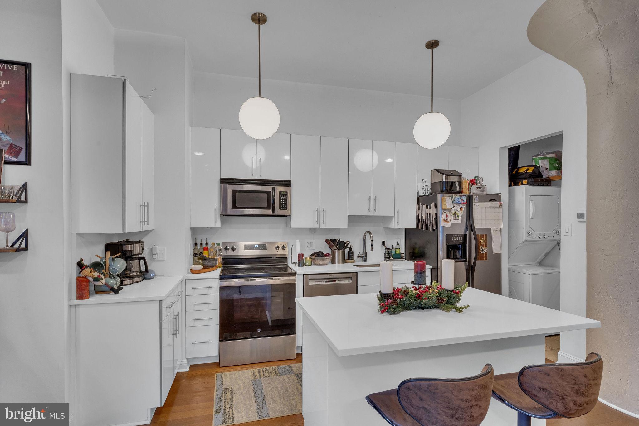 1100 S BROAD STREET 607B