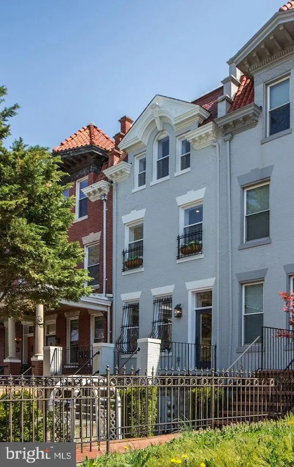 3535 13th Street NW Unit PH, Washington, DC 20010