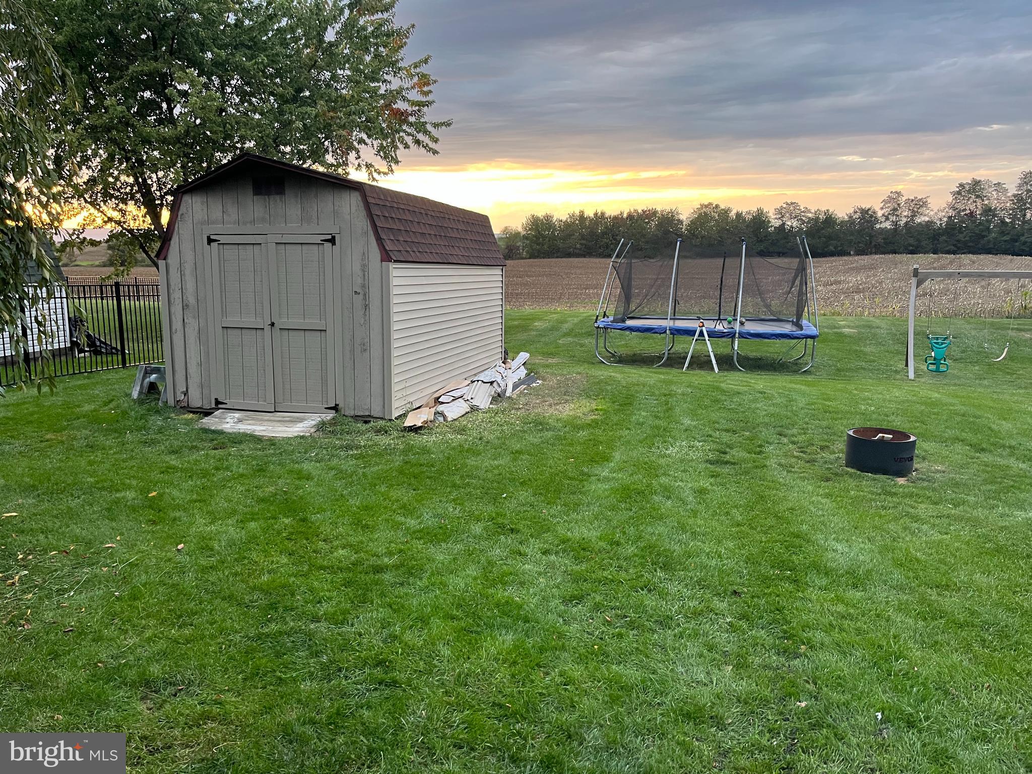 MOUNTAIN SHADOW TERRACE - Residential