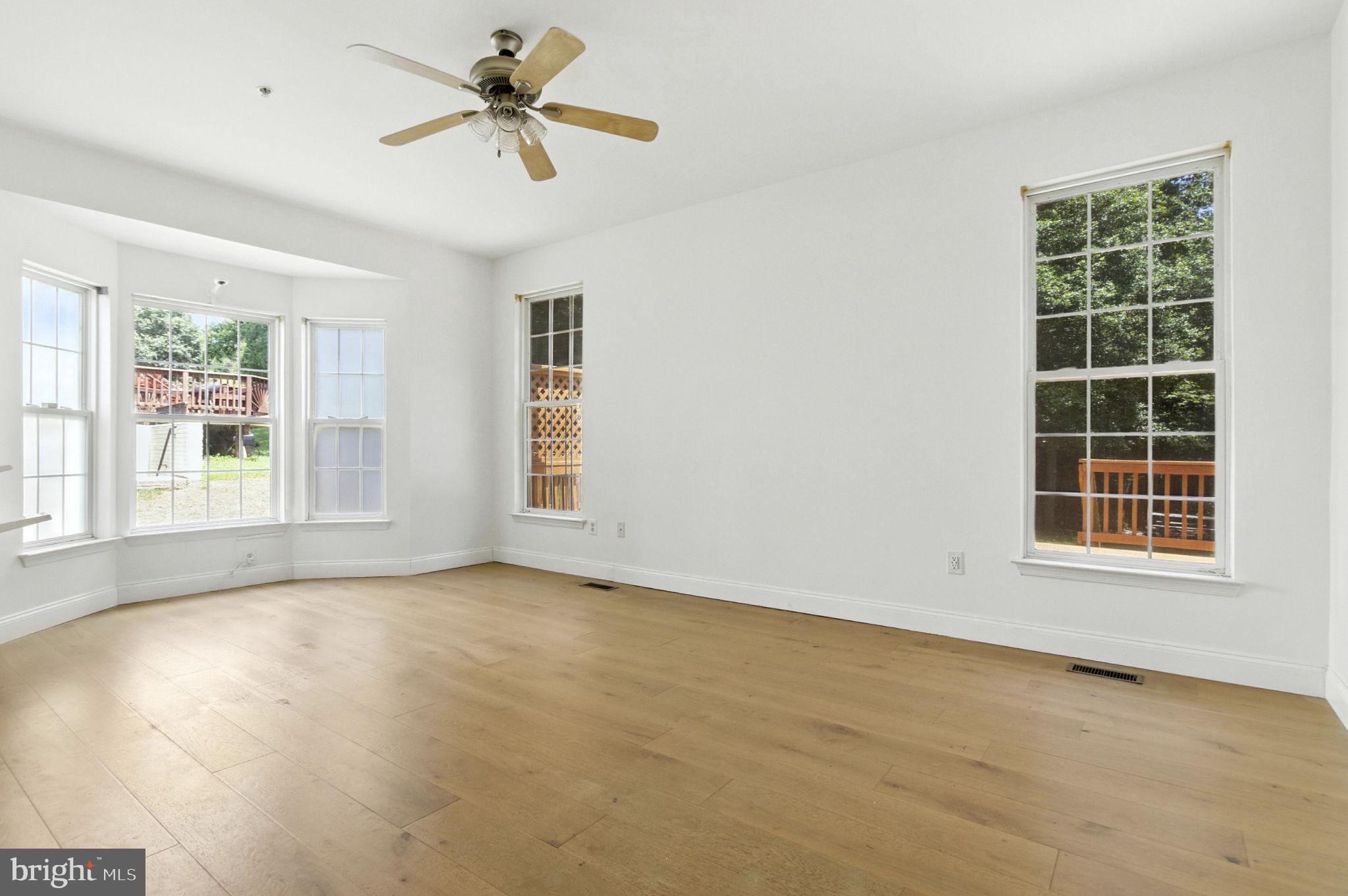 WOOD POINTE - Residential