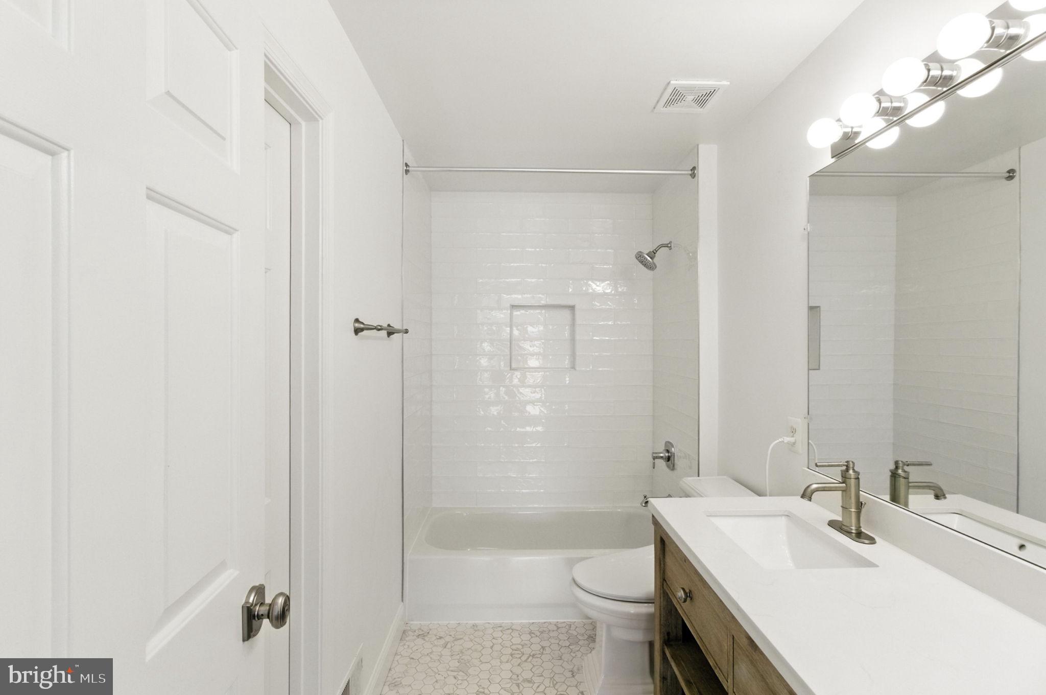 WOOD POINTE - Residential