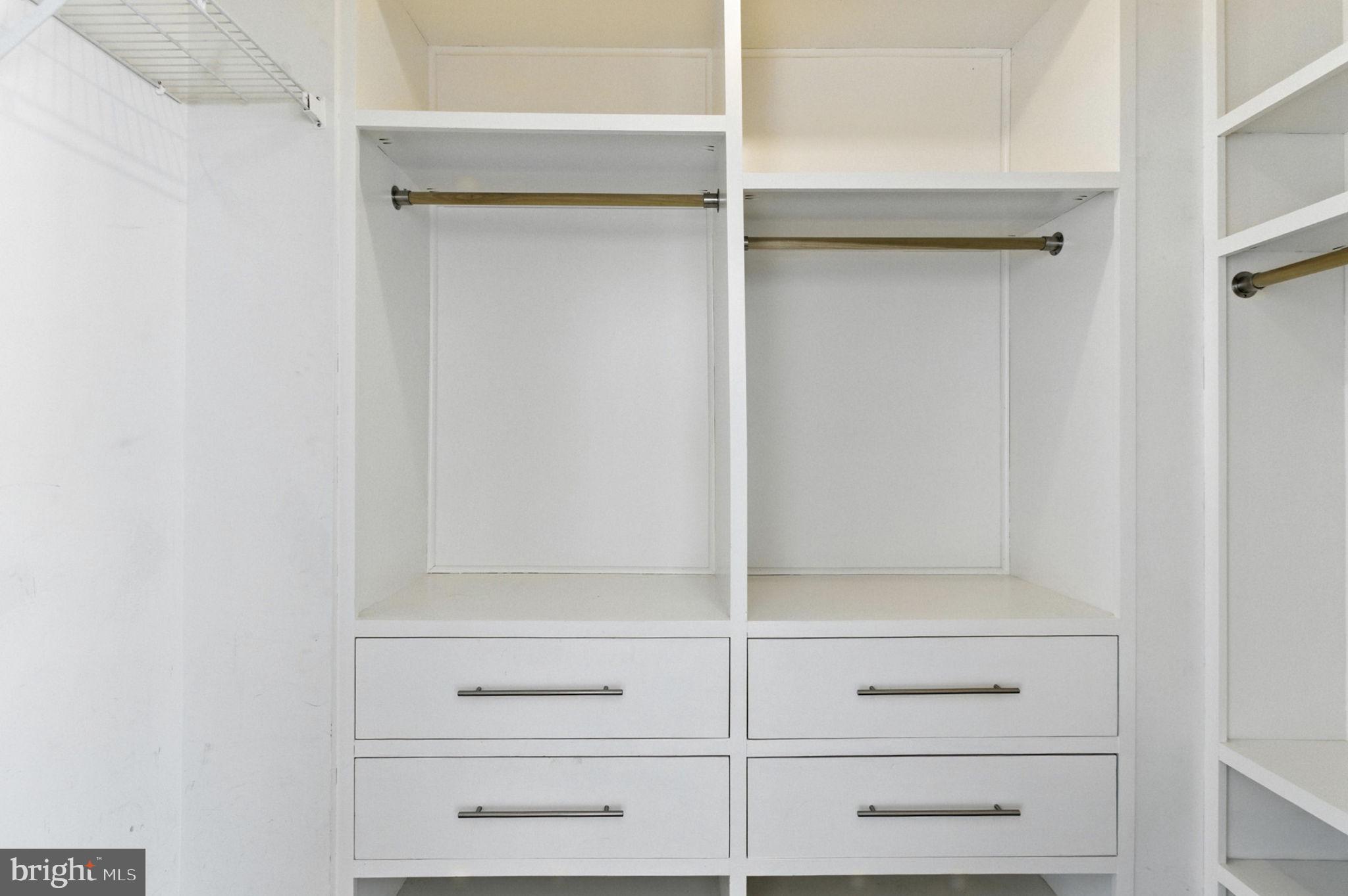 WOOD POINTE - Residential