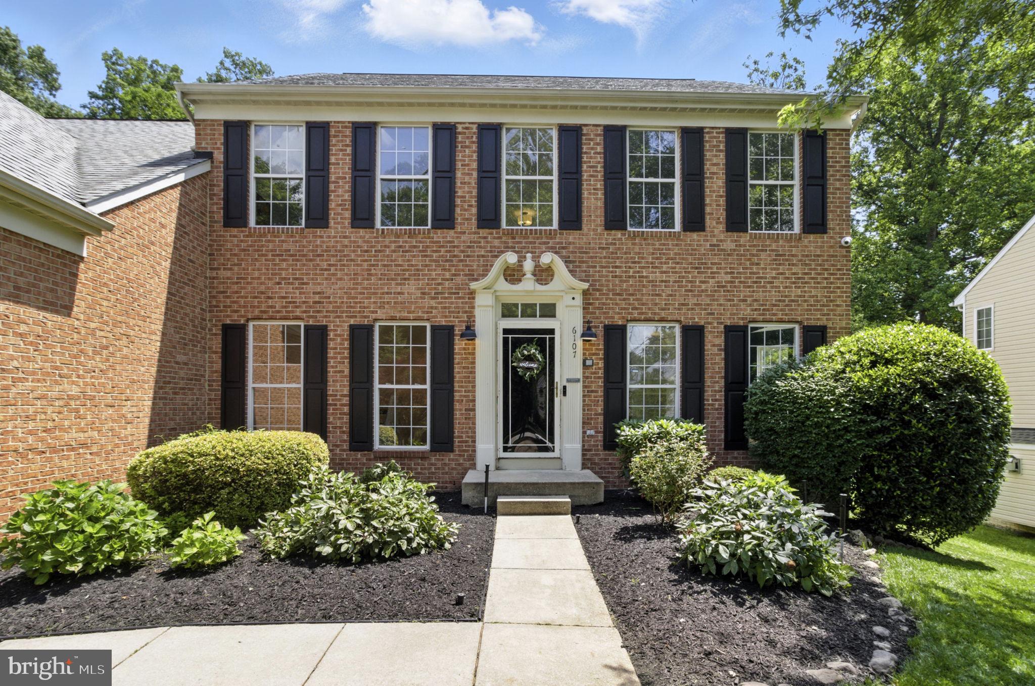 WOOD POINTE - Residential