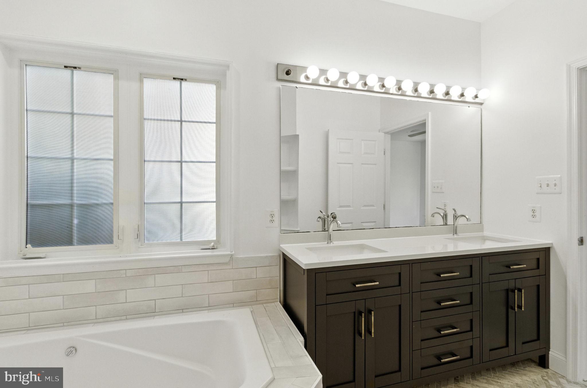 WOOD POINTE - Residential