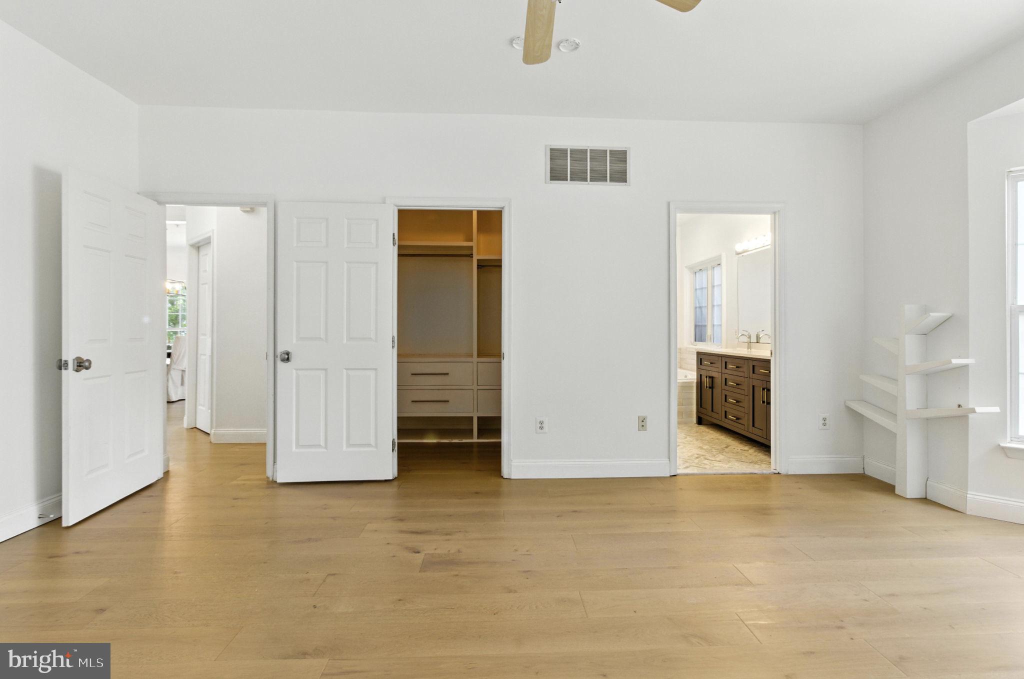 WOOD POINTE - Residential