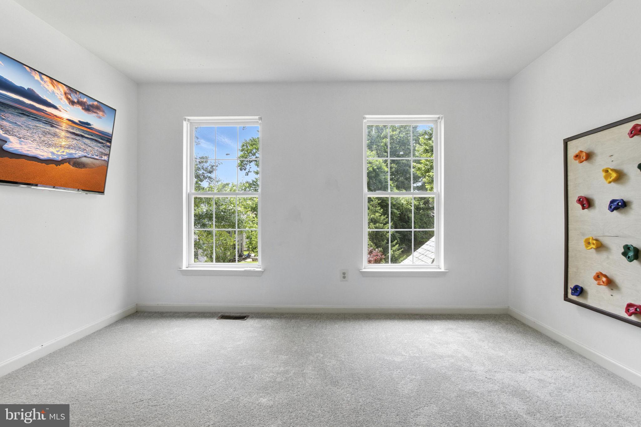 WOOD POINTE - Residential