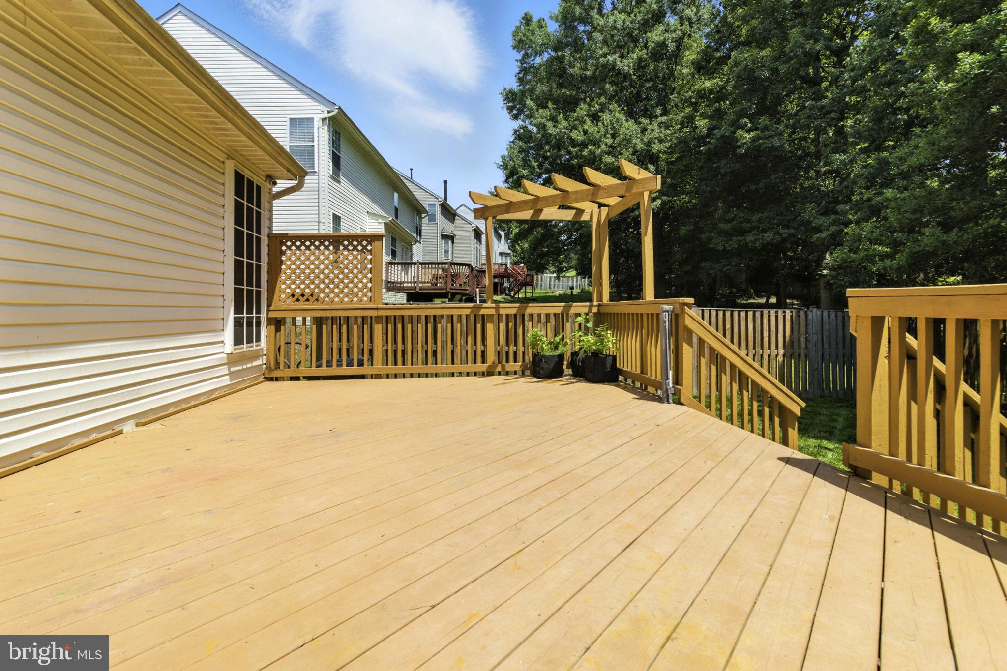 WOOD POINTE - Residential