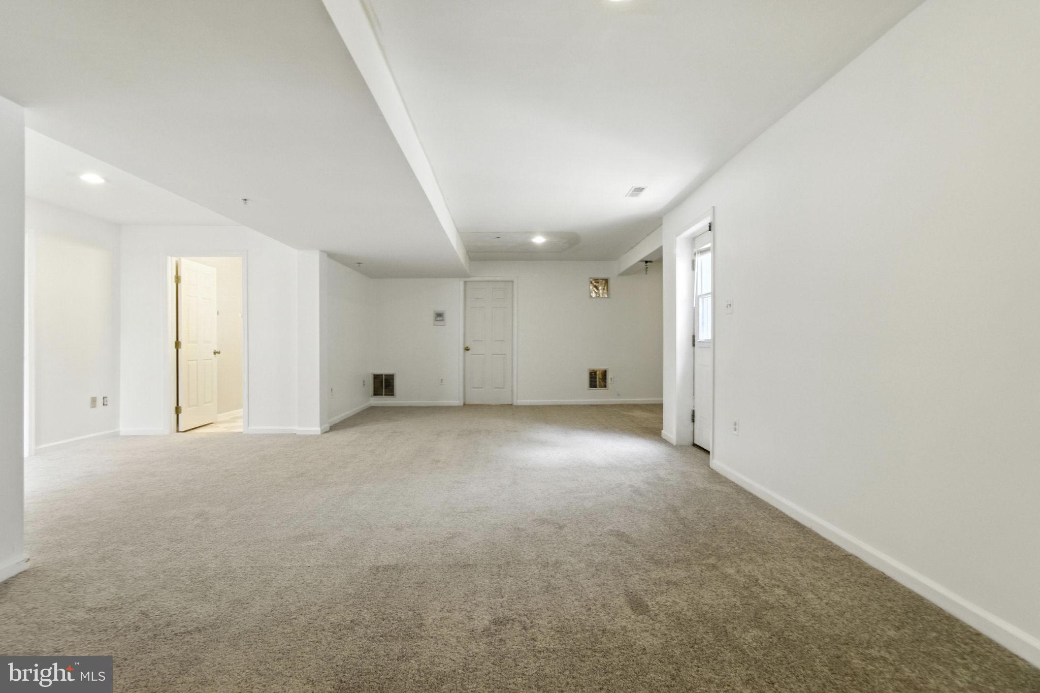 WOOD POINTE - Residential