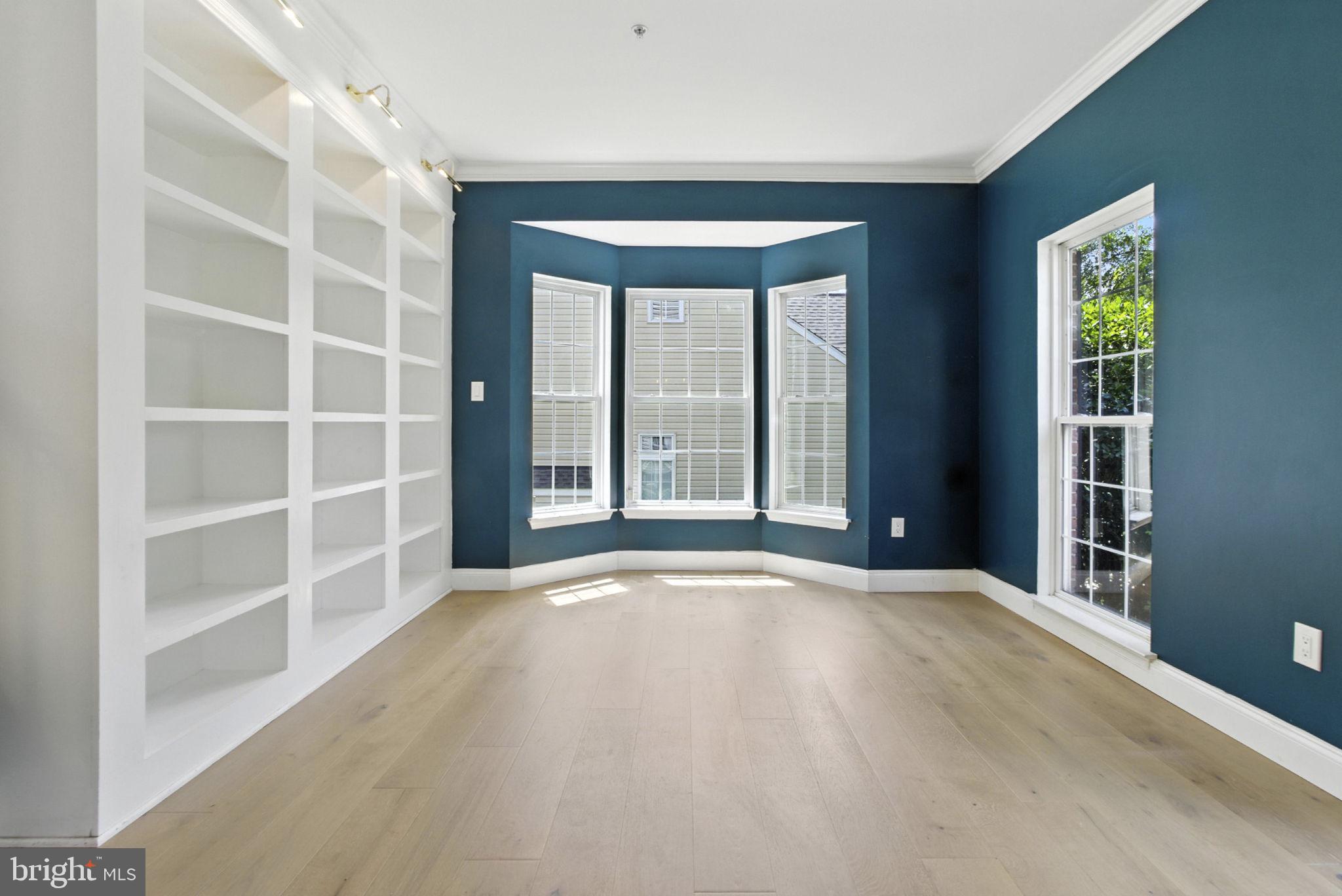 WOOD POINTE - Residential