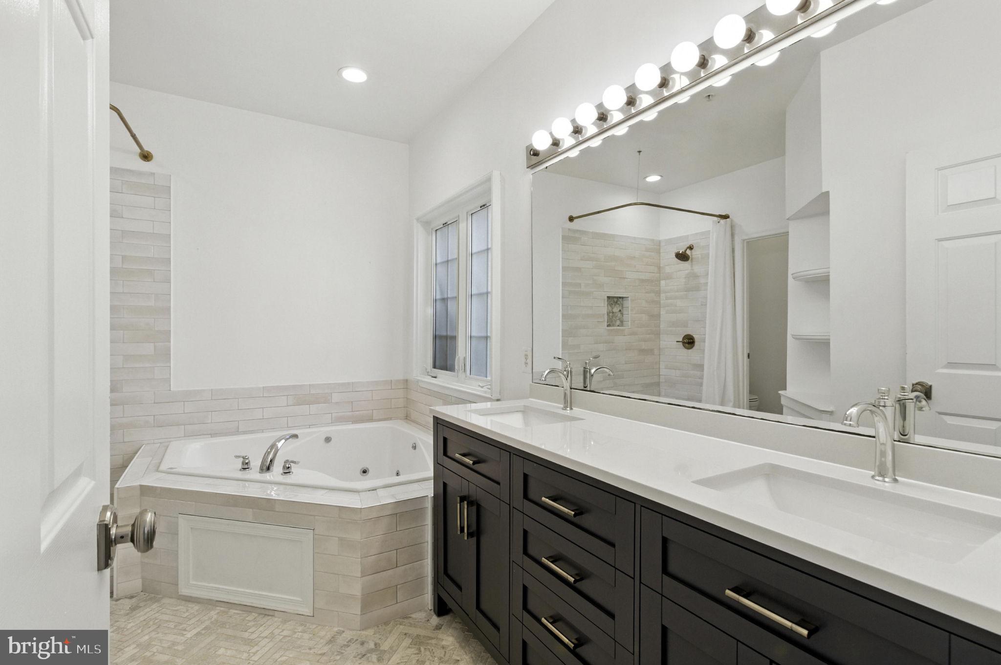 WOOD POINTE - Residential