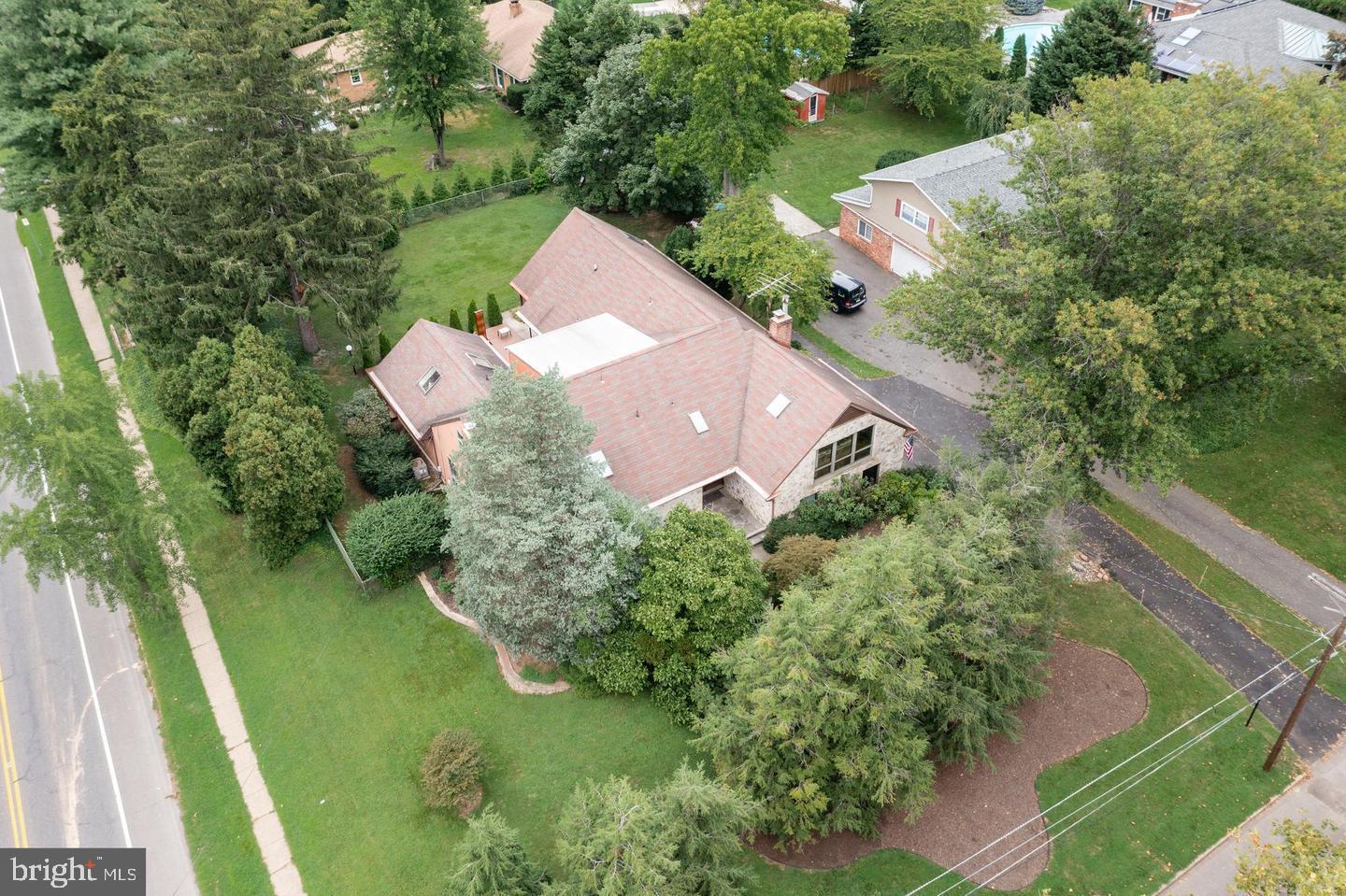 1 BUTTONWOOD LANE