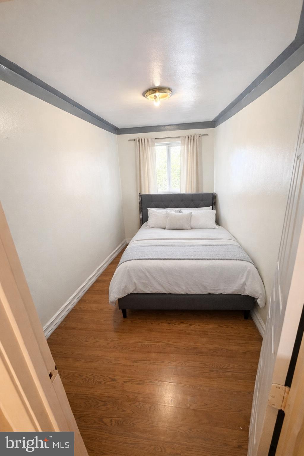 OXFORD CIRCLE - Residential