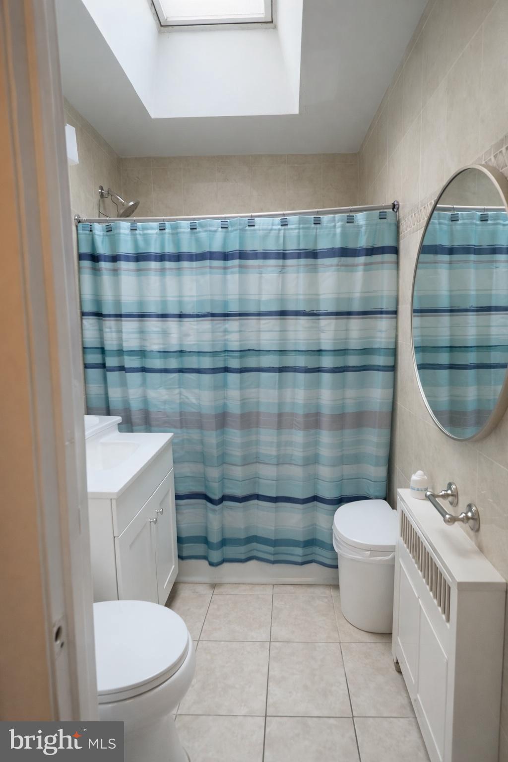 OXFORD CIRCLE - Residential