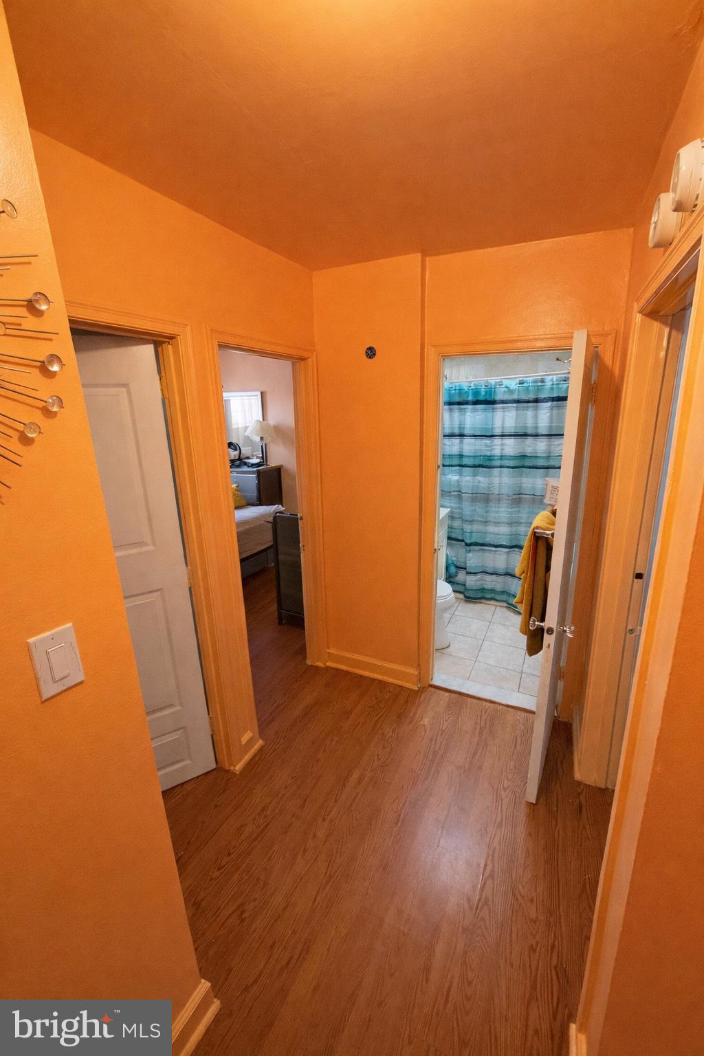 OXFORD CIRCLE - Residential