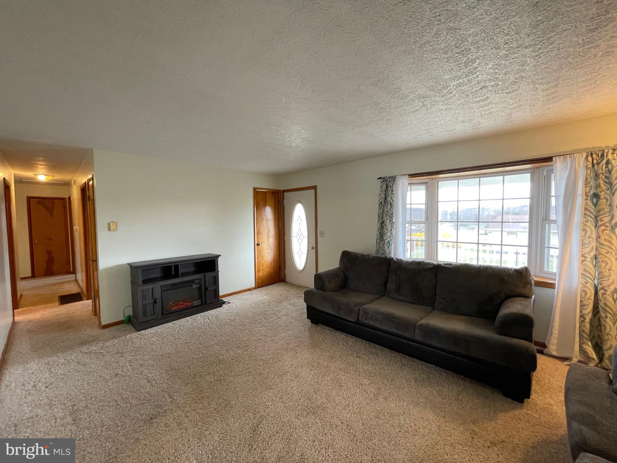 FOUNDTAIN AREA - Residential