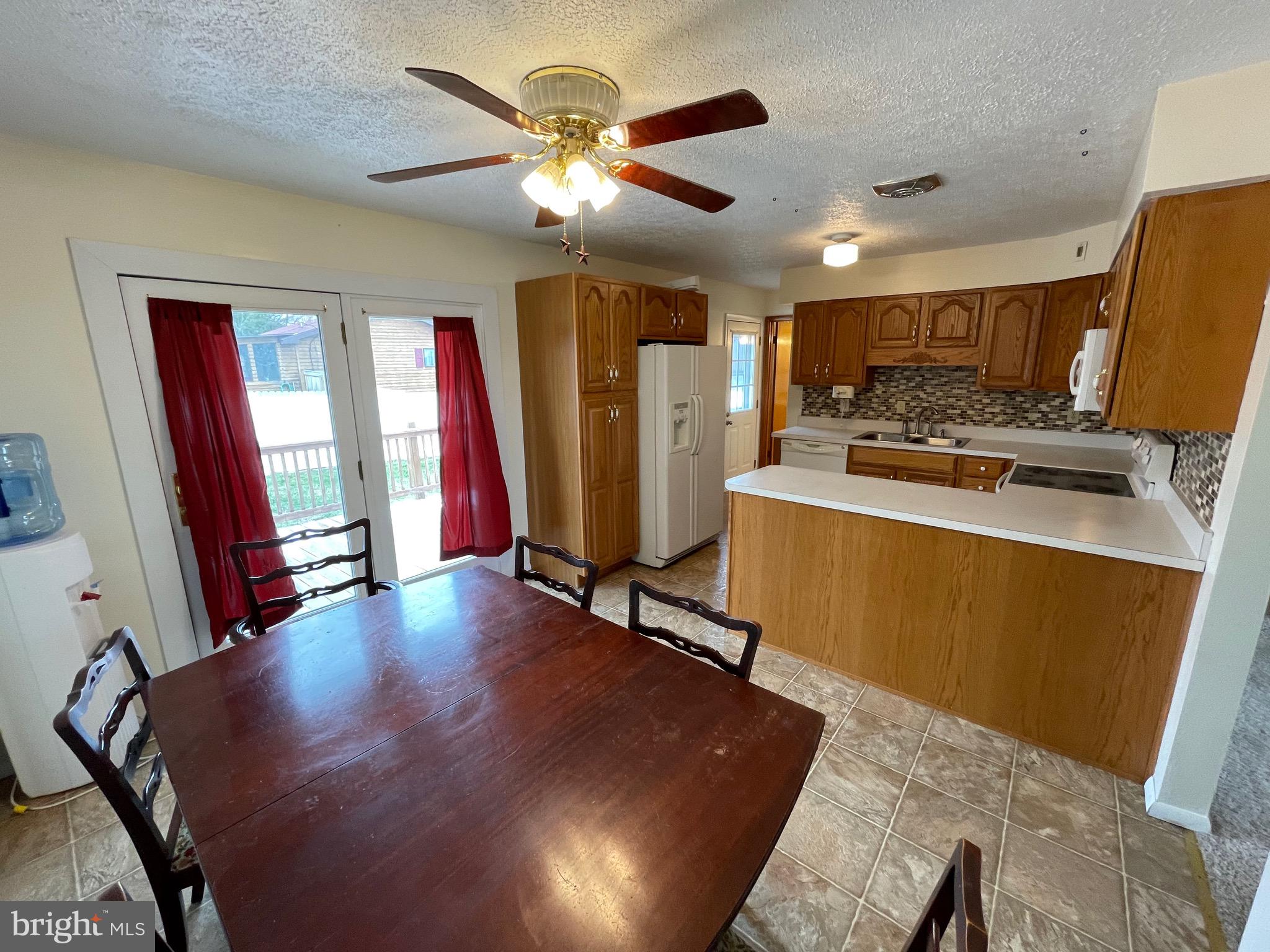 FOUNDTAIN AREA - Residential