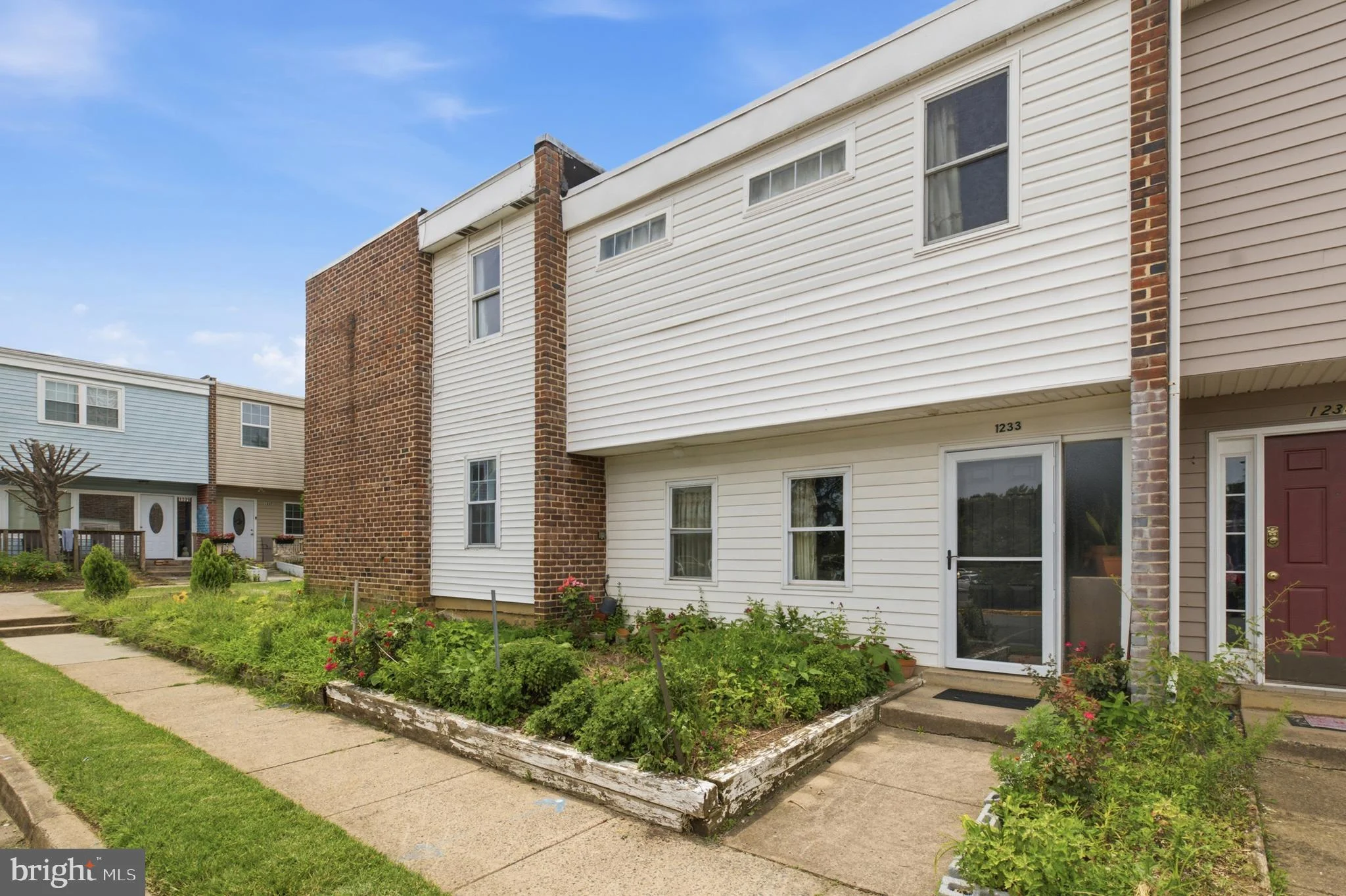 1233 Magnolia Lane, Herndon, VA, 20170