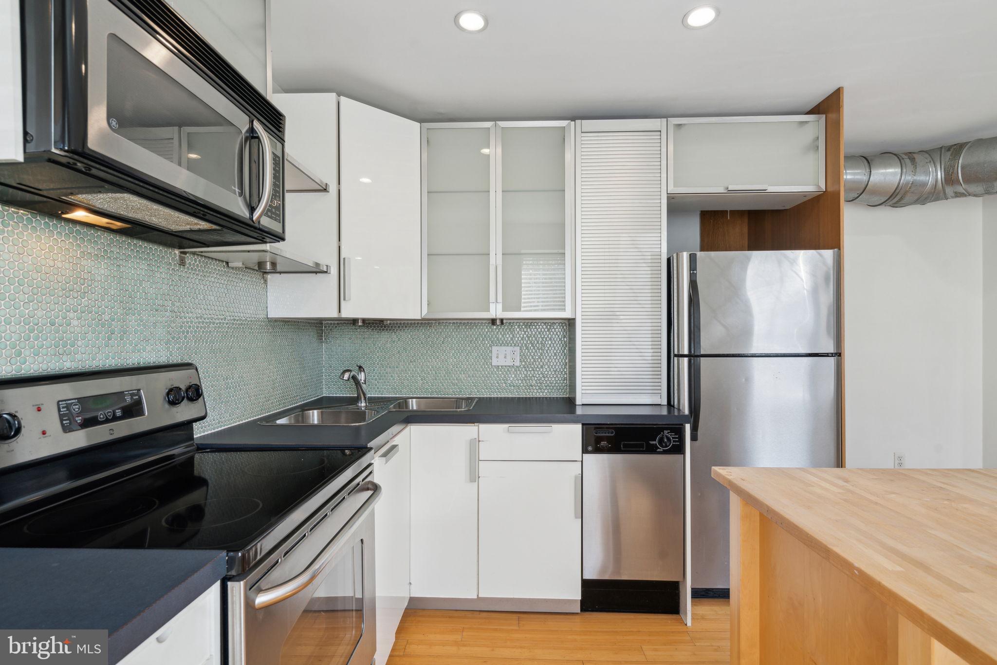 1006 N 5TH STREET 2