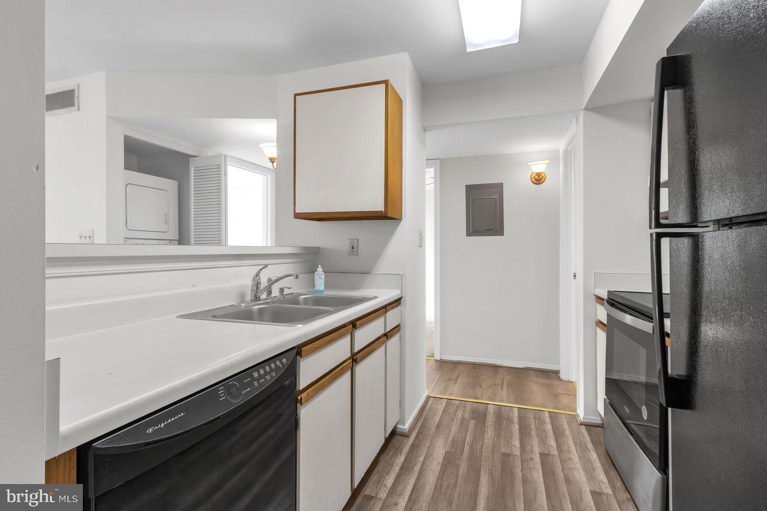 LORDS LANDING - Residential Lease